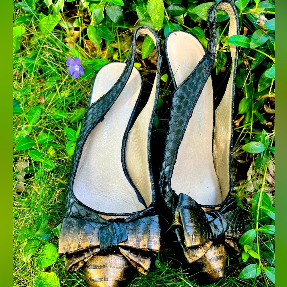 Size 7 Vero cuoio slingback kitten heels 2” Lisa for Donald J Pliner